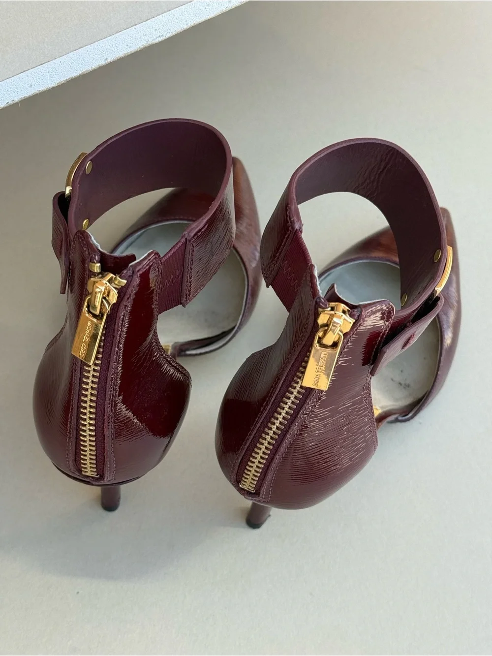 Michael Kors Glossy Burgundy Patent Slingback with Gold Hardware Women Size 7.5